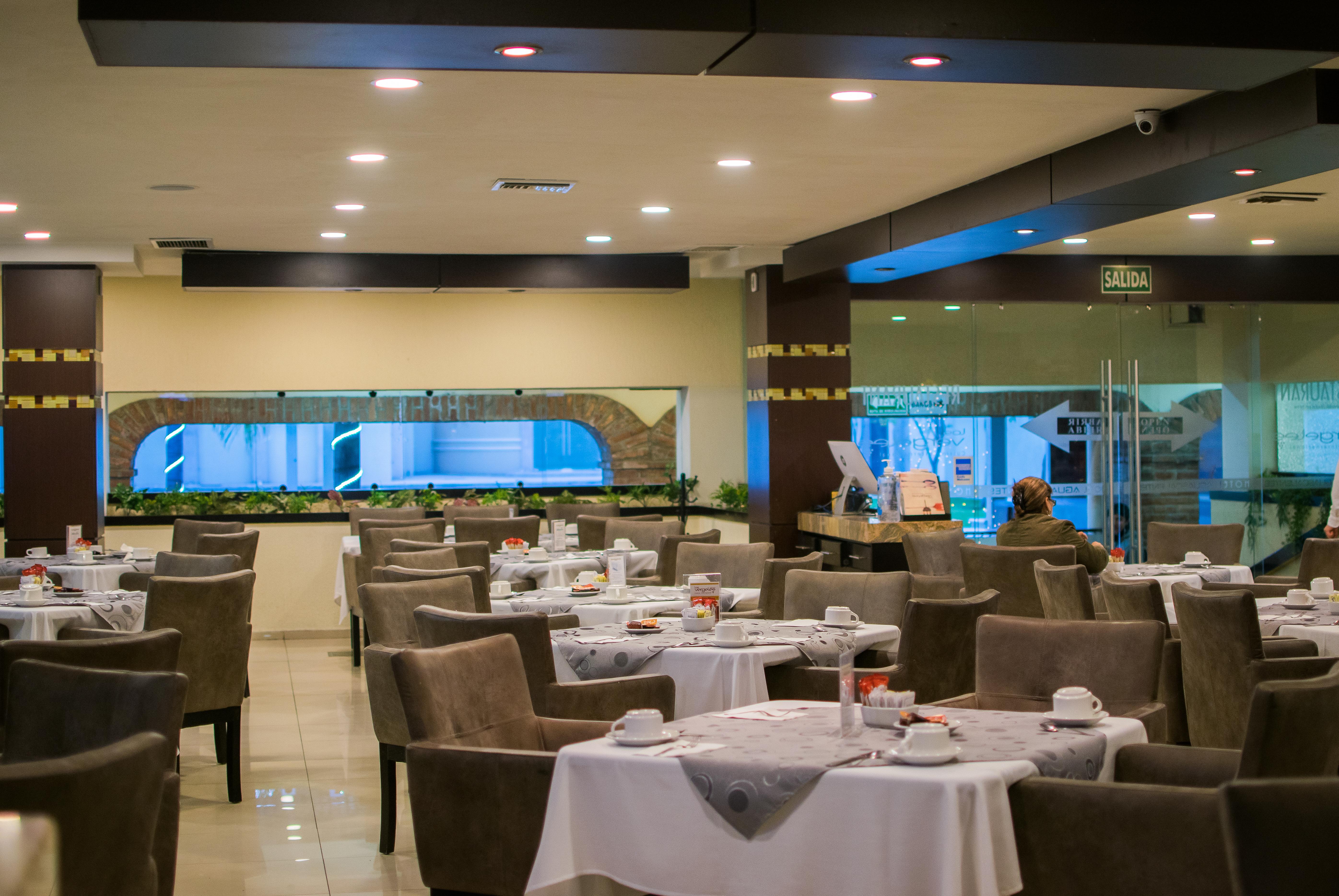 Wyndham Garden Aguascalientes Hotel & Casino Экстерьер фото