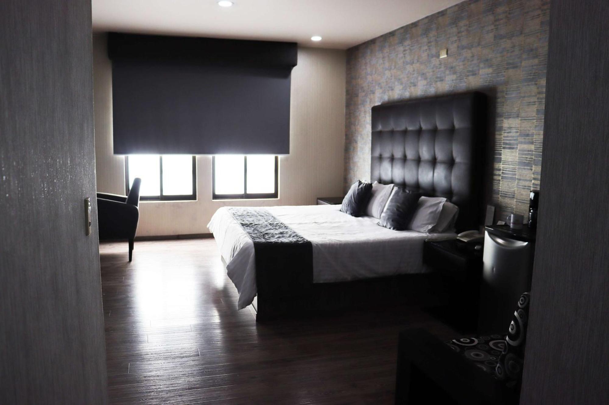 Wyndham Garden Aguascalientes Hotel & Casino Экстерьер фото