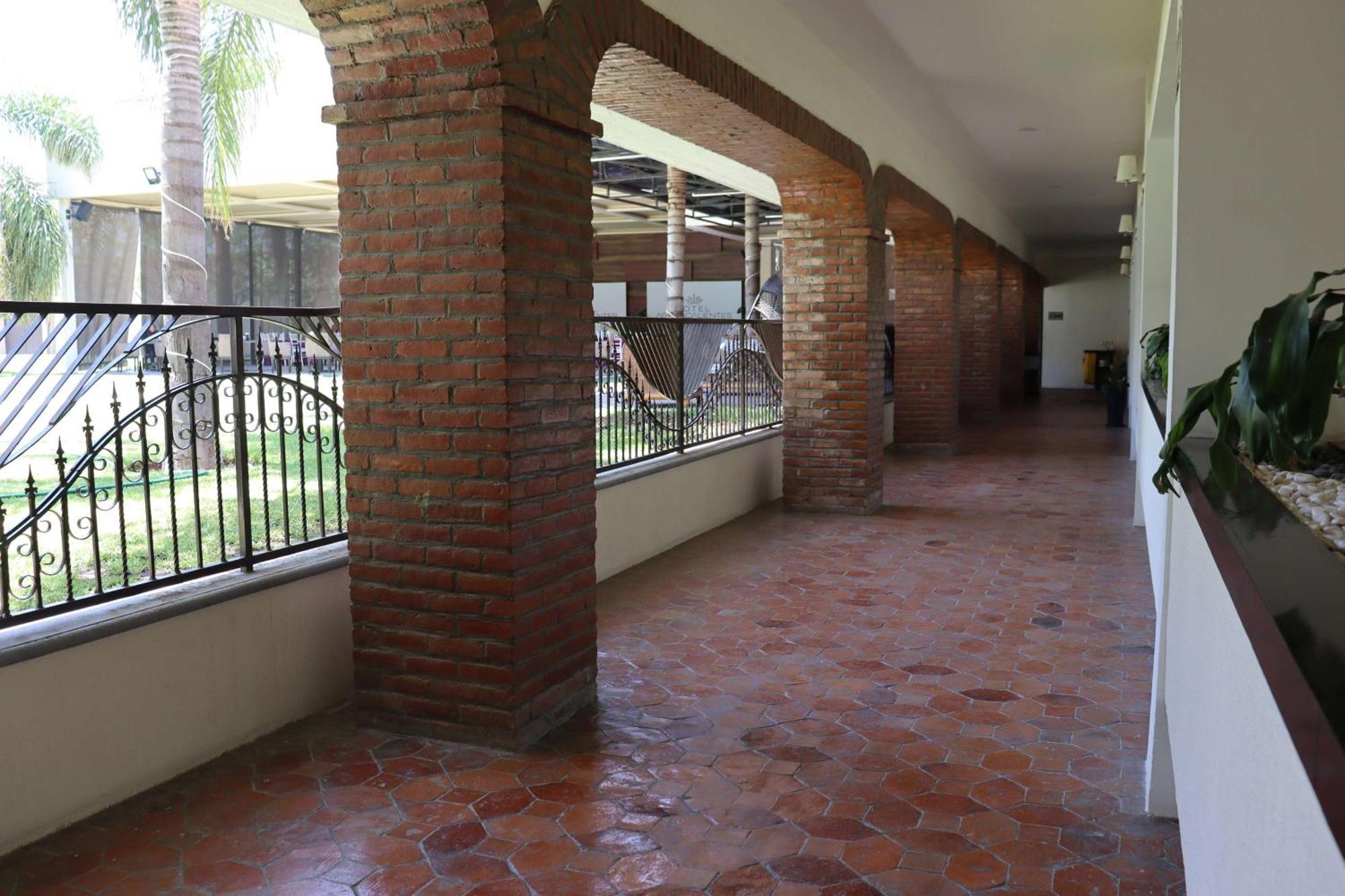 Wyndham Garden Aguascalientes Hotel & Casino Экстерьер фото